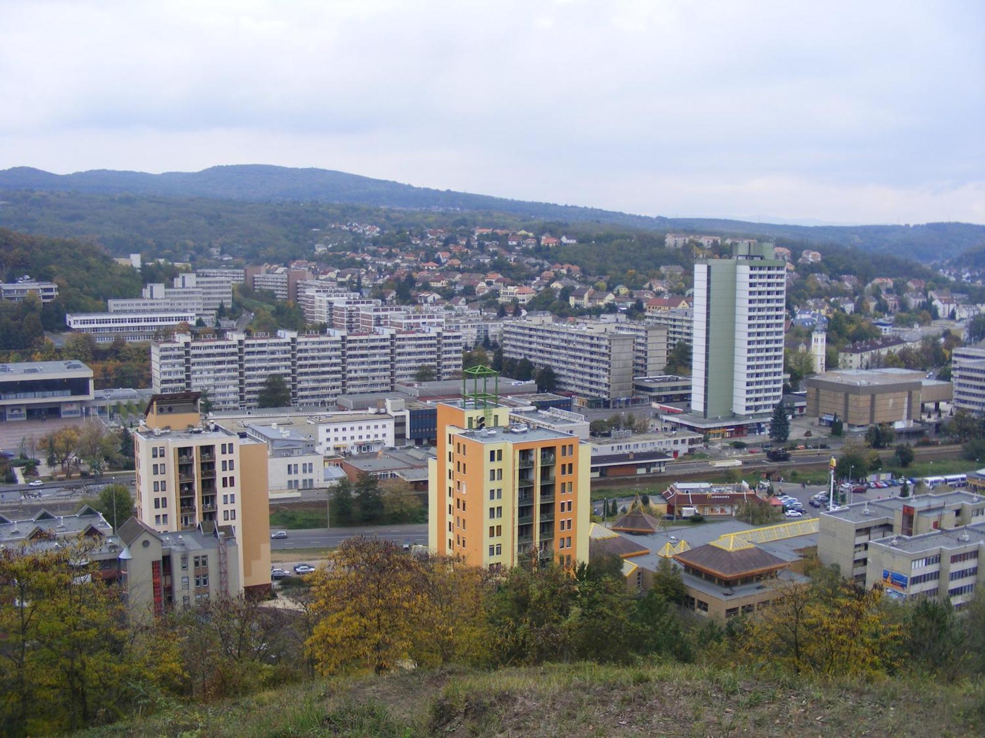 Central Apartman Salgótarján Exterior foto